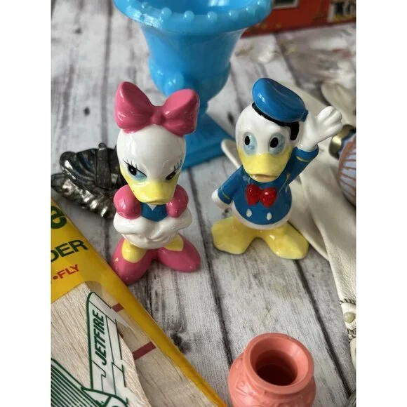 Vintage Junk Drawer Lot Unique Collectible Santas Christmas Farmhouse Antiques - Picture 9 of 16